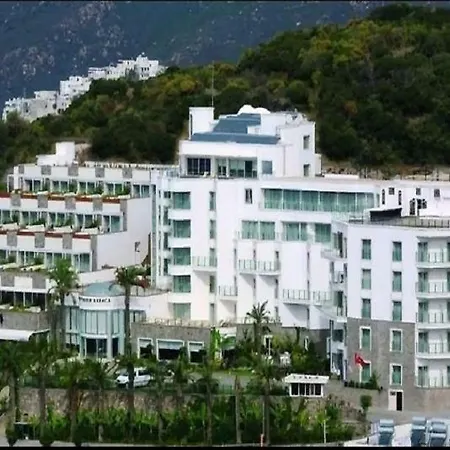 Maira Deluxe Hotel 4*