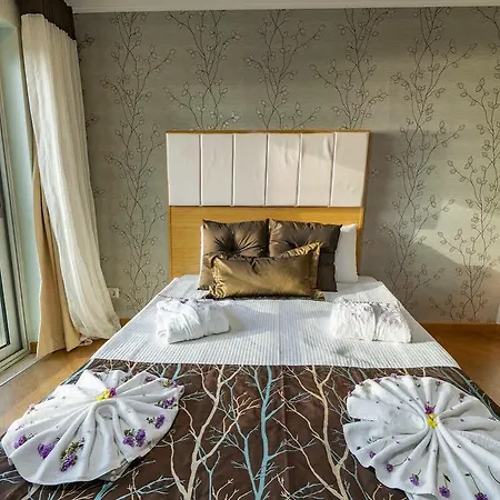 Hotel Maira Deluxe