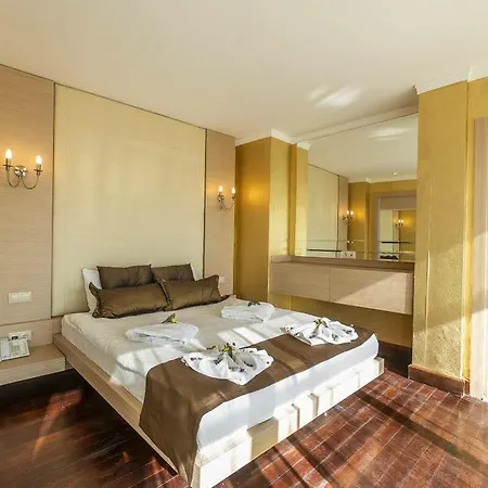 Hotel Maira Deluxe Turgutreis