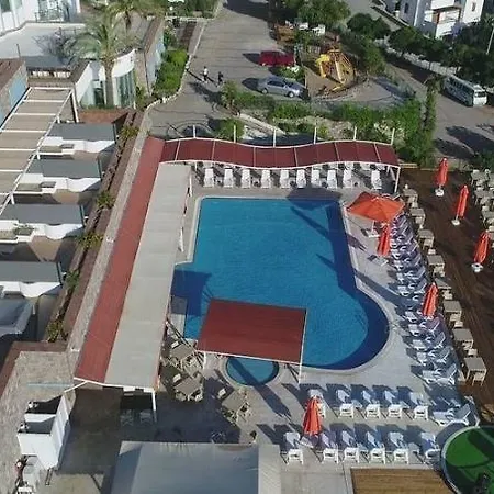 Maira Deluxe 4*