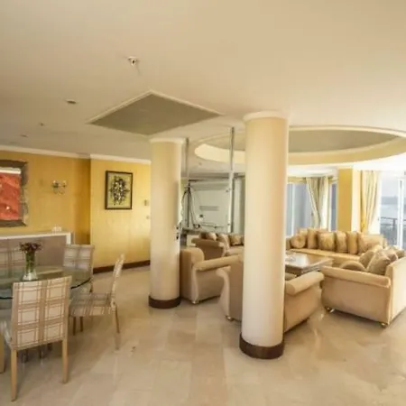Maira Deluxe Hotel 4*