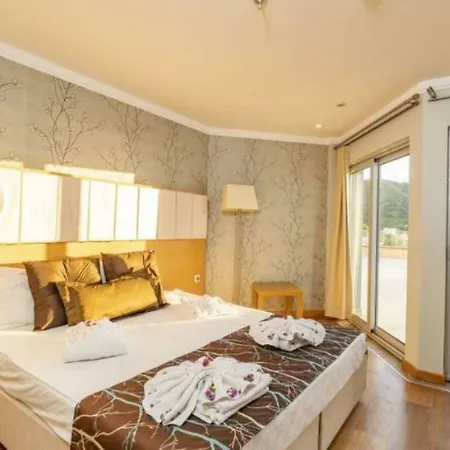 Maira Deluxe 4*