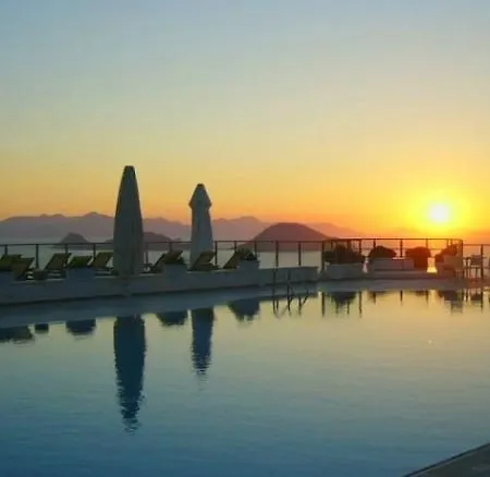 Hotel Maira Deluxe